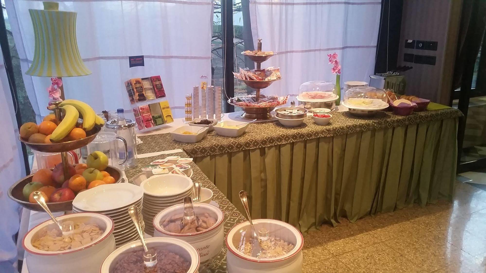 Verdemilia Hotel Анцола-делл'Емілія Екстер'єр фото